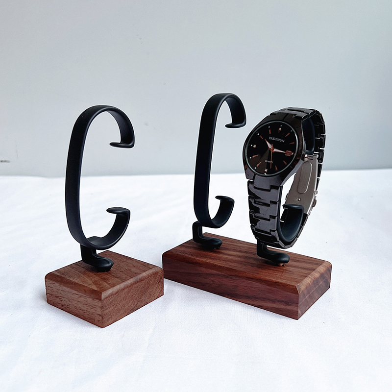 Wooden C‑Shaped Jewelry Displa - đánh giá và giá Jewelry And Watches Inc